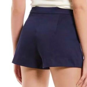 COPY - NWT Draper James Scallop Hem Shorts Nassau…